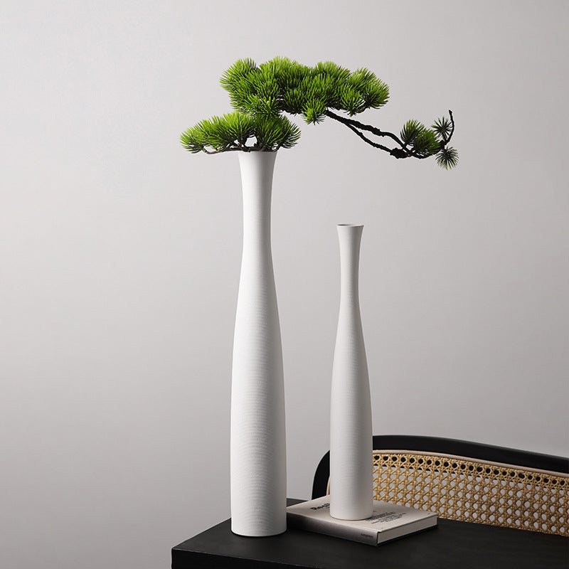 Ceramic vs. Glass Vases: Which One Is Right for You?